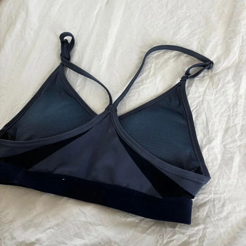 NIKE Women's Navy Blue Athletic Activewear Small Racerback Running Sports Bra